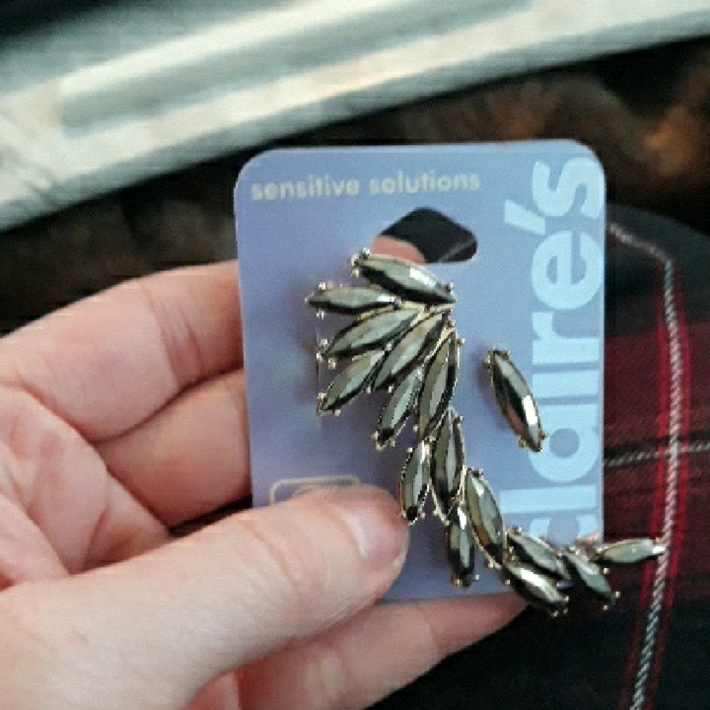 Claire's Silver Leaf Earrings